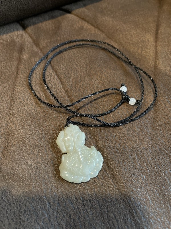 buddha jade pendant