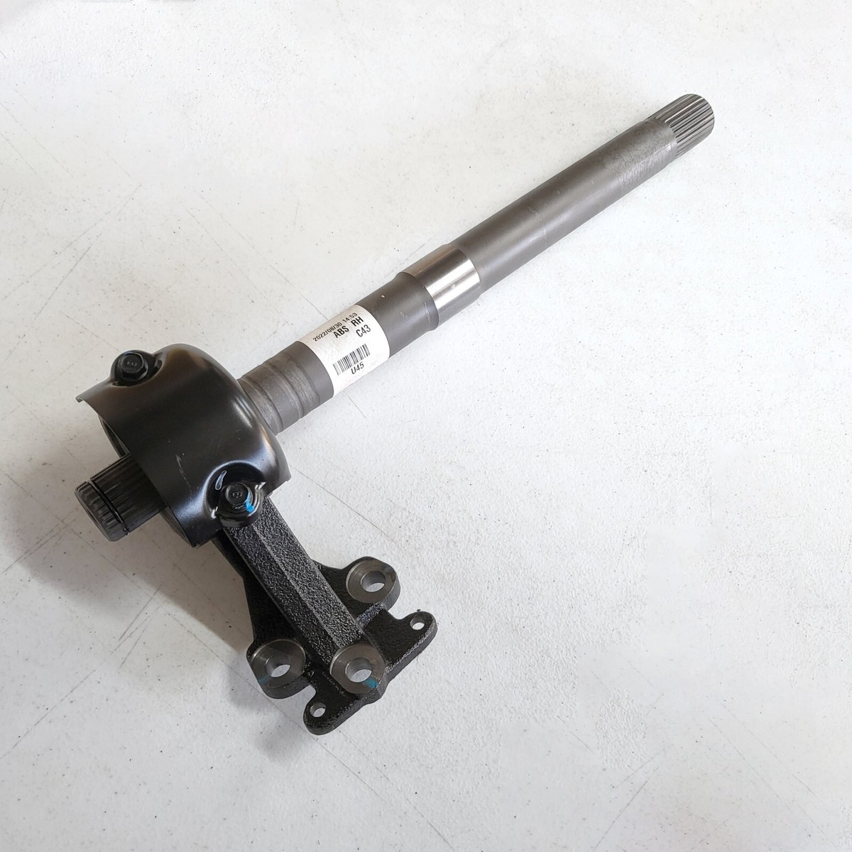 49560 C5450 Bearing Bracket Shaft and Axle Shaft for 2017 2019