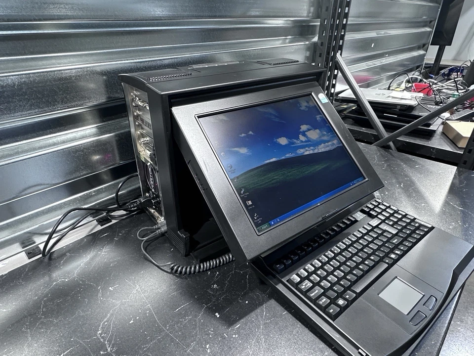 RARE Prism Lunchbox PC Pentium D 3.0GHz 4GB GeForce 6800XT Win XP - Image 3 of 4