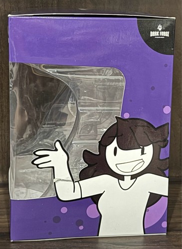 Jaiden Animation's 10 Million Subs Limited Edition Figure - Picture 8 of 9