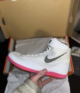 Talla 9.5 - Nike Tokyo Inflicts. Zapatos de Lucha Raros. OG.