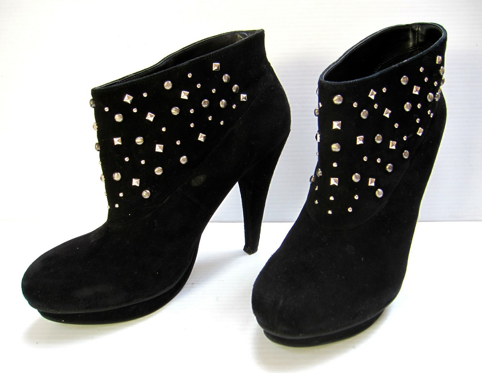 BCBGeneration Upper Leather Booties Platform Size… - image 6