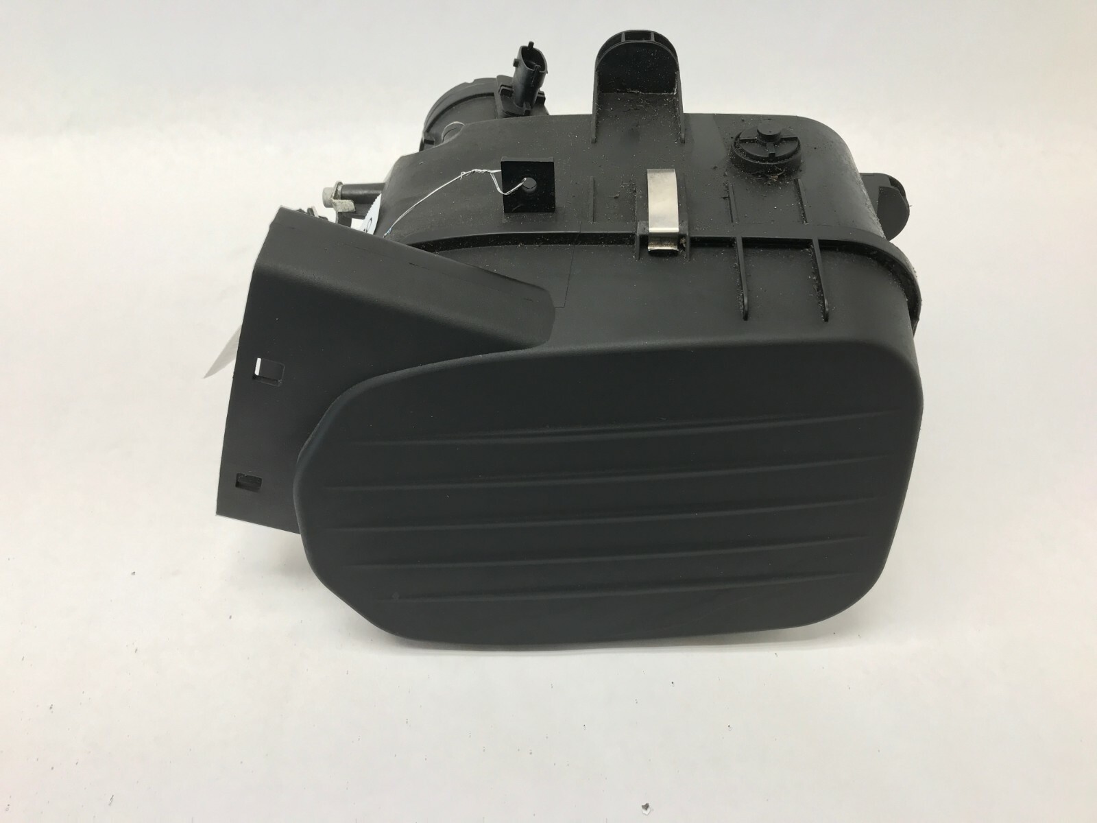 14-20 MASERATI GHIBLI AIR INTAKE MASS AIRFLOW SENSOR BOX RIGHT PASS SIDE OEM OE 
