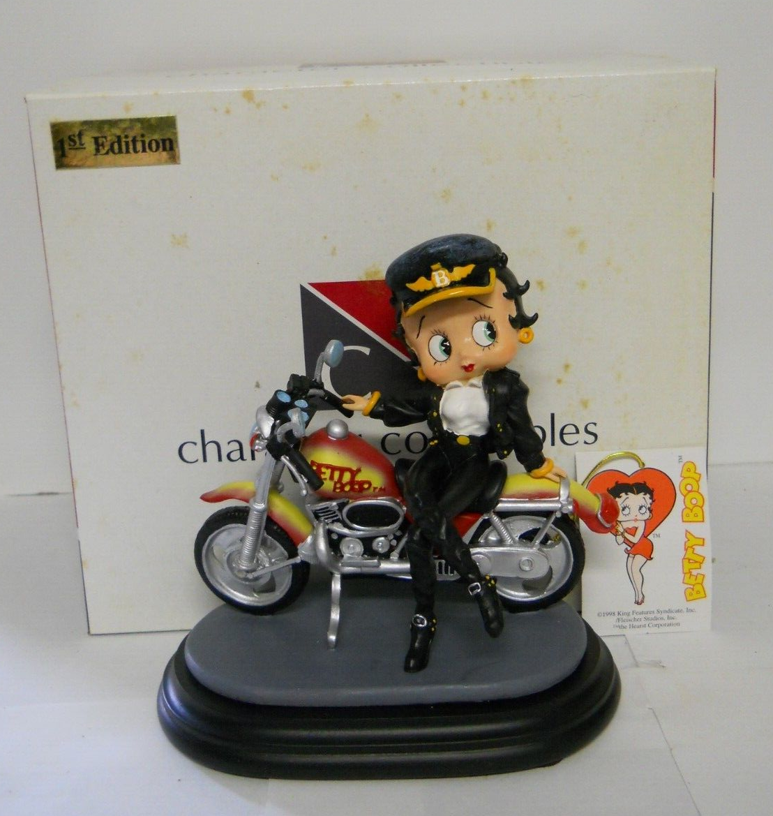 Biker Betty Resin Figure→値下げ不可 Vintage Character Collectibles CC Betty Boop Sitting on Motorcycle