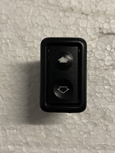 1x BMW E36 Z3 Coupe Cabrio Touring Schalter Fensterheberschalter grün 8365300