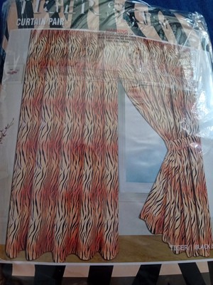   Tiger Tropen Vorhänge 66 x72 cm Bleistift Plissee NEU INKL. BÄNDER   