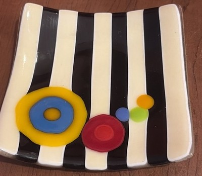 Suellen Parker Fused Art Glass 5  Square Dish Signed Geometric Pattern Modern