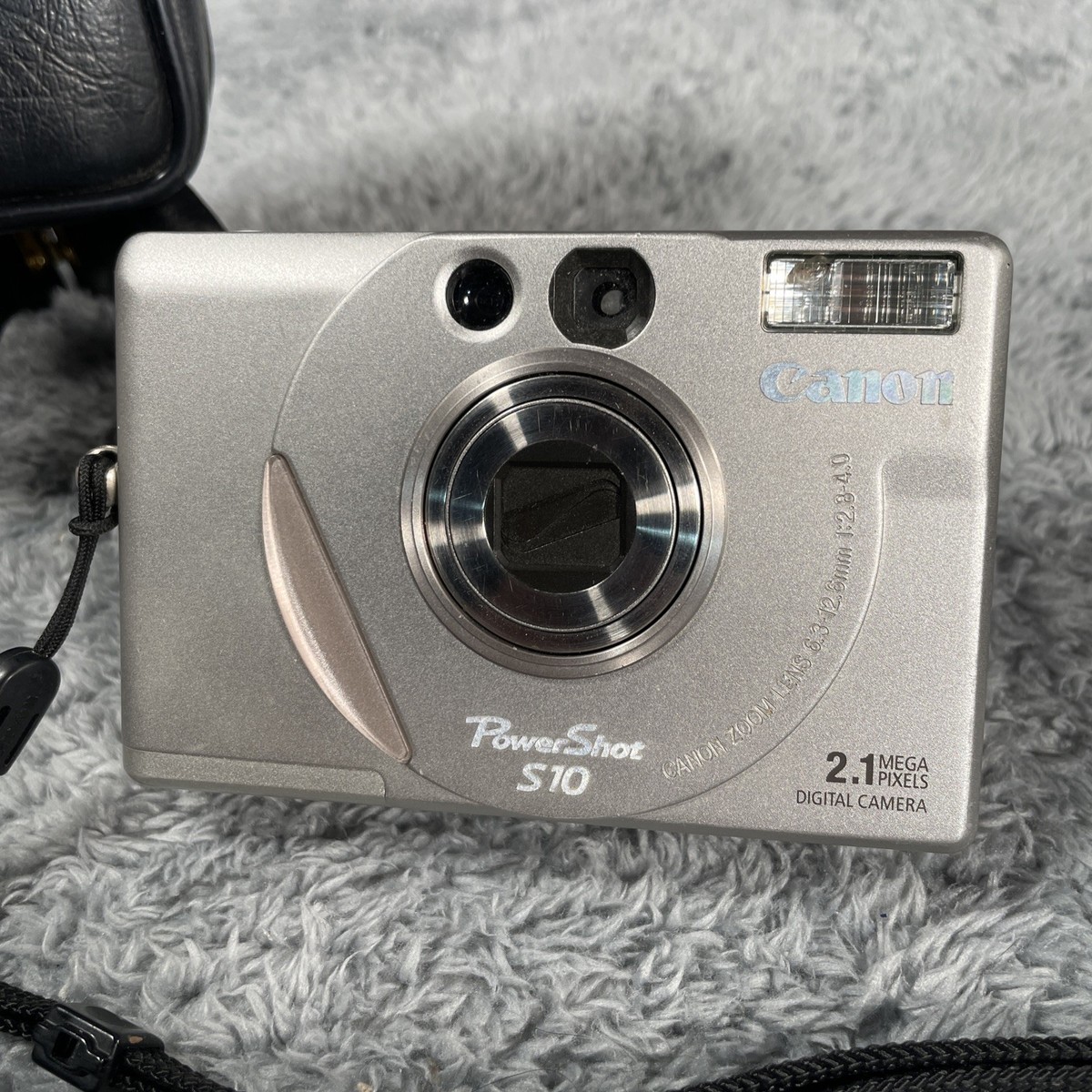 Canon PowerShot S10 2.1MP Digital Camera CCD Digicam Point & Shoot