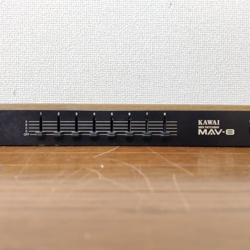 KAWAI MAV-8 MIDI Patchbay 8 outputs 4 inputs Splitter Rack sound module F/S - Picture 3 of 5