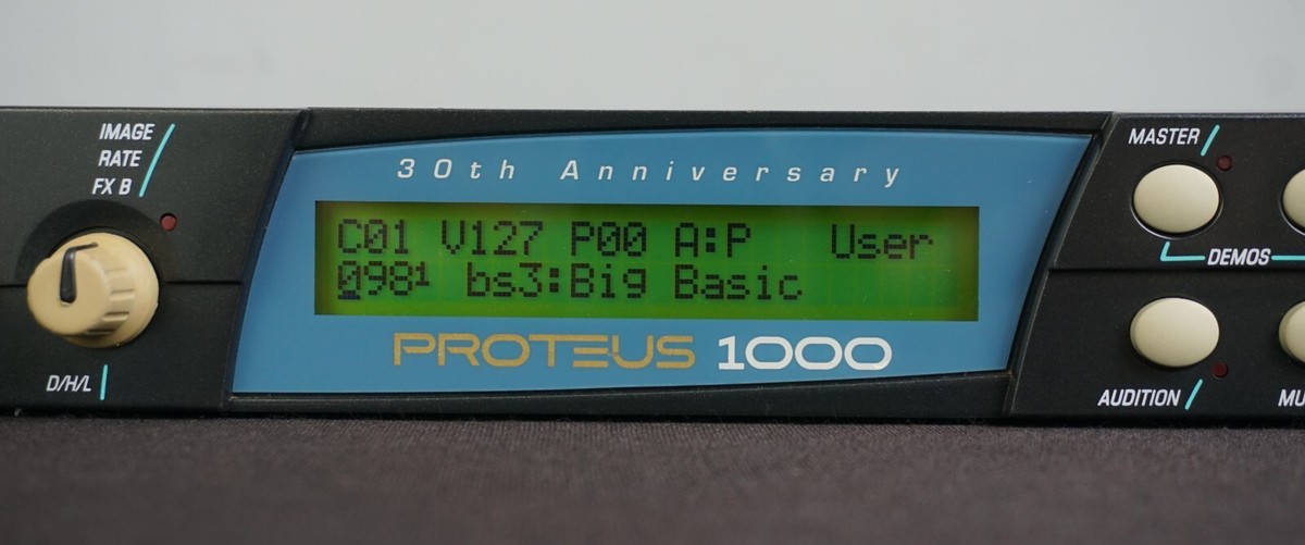 キャラメルマン　　中古出品　E-MU PROTEUS 1000 30th E-MU Proteus 1000 30th Anniversary 1U Rack MIDI Synthesiser Sound
