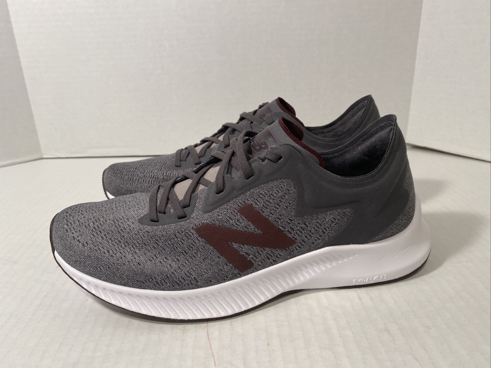 New Balance Gray Dynasoft Pesu V1 