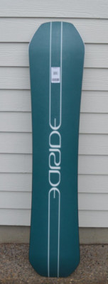 2024 Brand new RIDE ZERO SNOWBOARD $530 147 147cm twin standard camber quadratic
