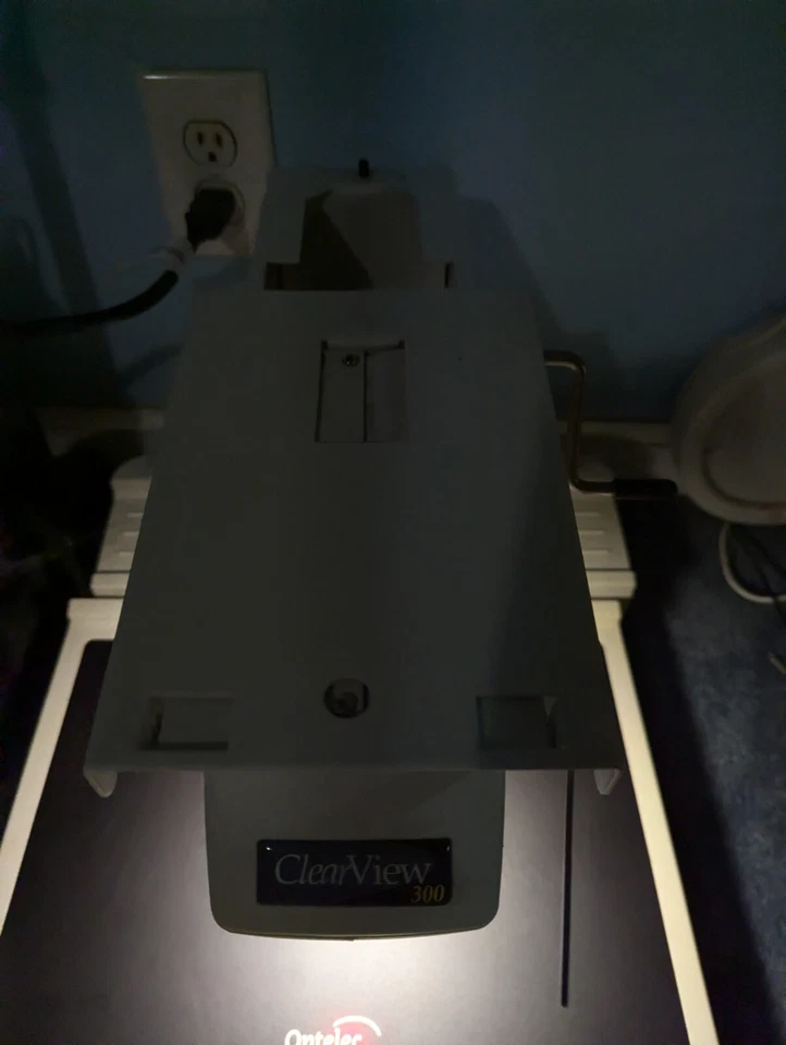 Optelec Clearview 300 Magnifier Viewer Base Only For 17" CRT Monitor tested - Image 3 of 4