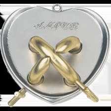 Cast Amour - Hanayama Metal Puzzle