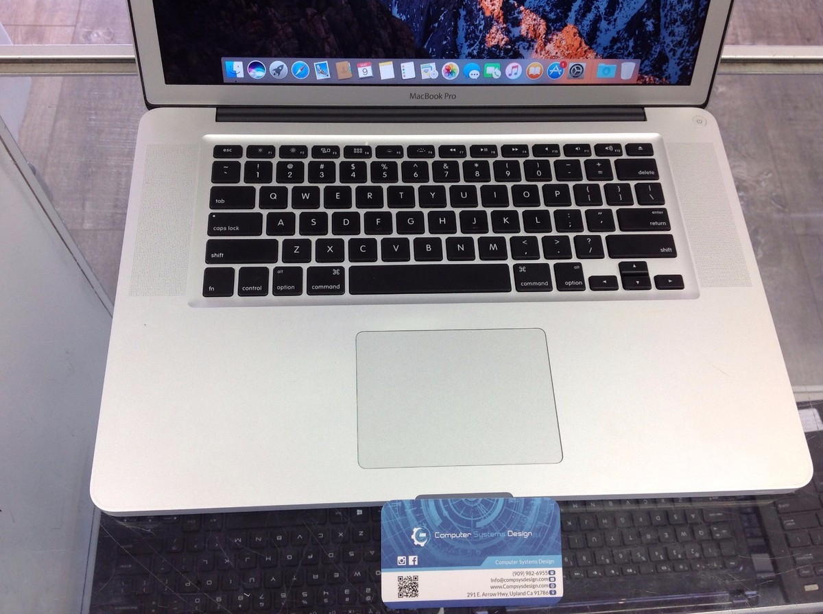 MacBook Pro 15 inch Pre-Retina *Quad Core i7 2.4Ghz* DVD/RW 8GB