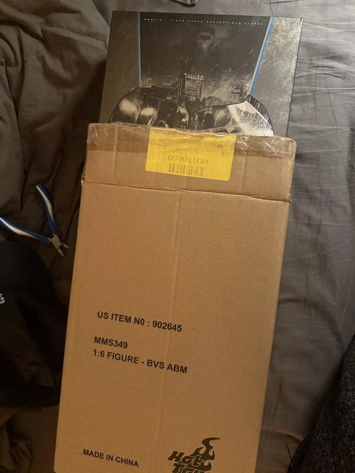 Figura 1/6 Hot Toys MMS 349 Batman v Superman Dawn of Justice (Batman blindado) Foto 2 de 4