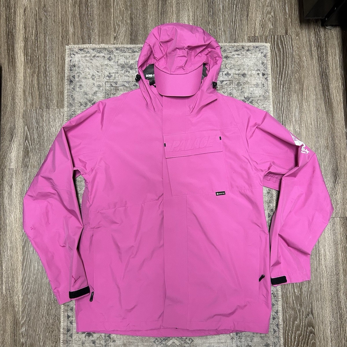 Palace Gore-Tex Lightweight Shell Brimmed Jacket - Large | eBay