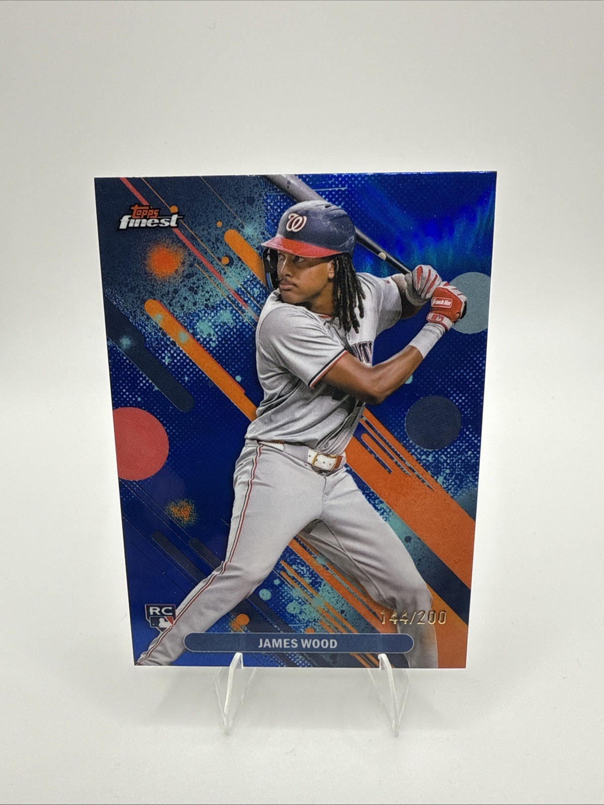 2025 Topps Finest - Common James Wood #100 Blue Refractor /200 (RC)
