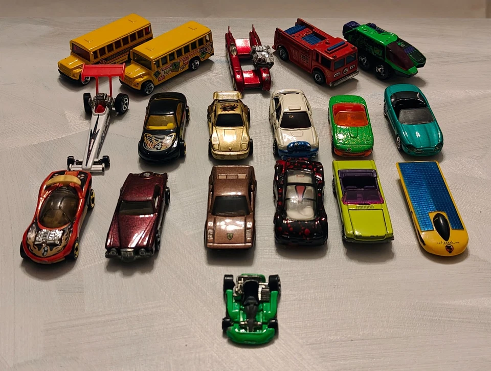 HOT WHEELS modellini di automobili Toy Cars Collezione Vintage dal 1976 al 1998 - Immagine 2 di 2