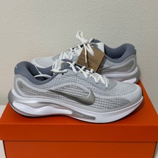 Nike Journey Run White Metallic Silver for Sale  display picture 1
