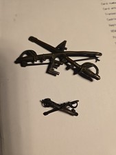 INDIAN WARS ERA 7TH CAVALRY CROSSED SABERS KEPI HAT INSIGNIA