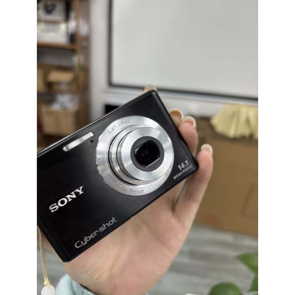 SONY Cyber−Shot DSC-W550 90%New SONY Cyber-shot DSC-W550 Digital Camera W/SD Card Charger