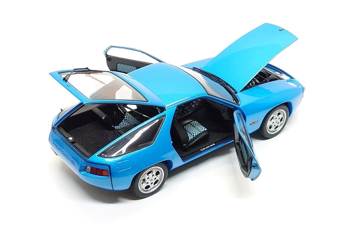 Damaged) AUTOart 1:18 Porsche 928 in Minerva Blue Metallic | eBay