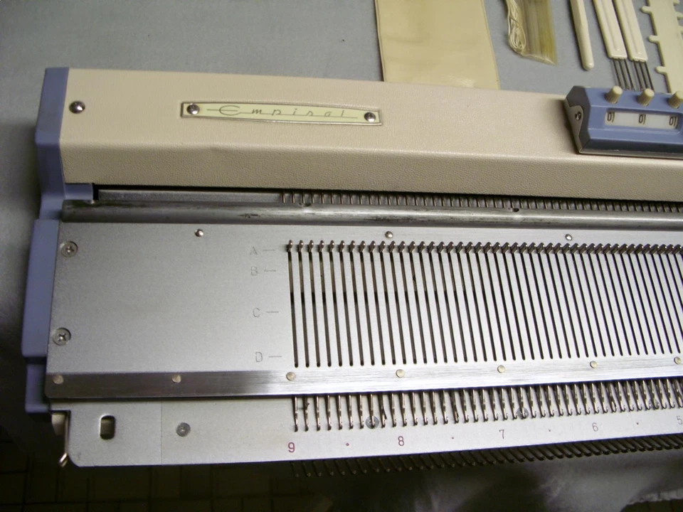 Strickmaschine Empisal Vistamatic (Top-Zustand!) - Bild 2 von 4