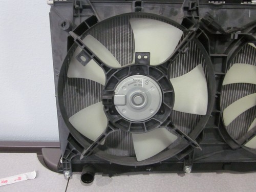 + '04-10 GALANT Engine Cooling Fan Assembly (AA222000-1762) - Photo 2/5