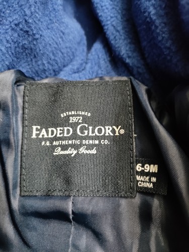 Traje de nieve para bebé azul marino FADED GLORY de 6-9 M con patas con capucha y manos plegables - Imagen 7 de 12