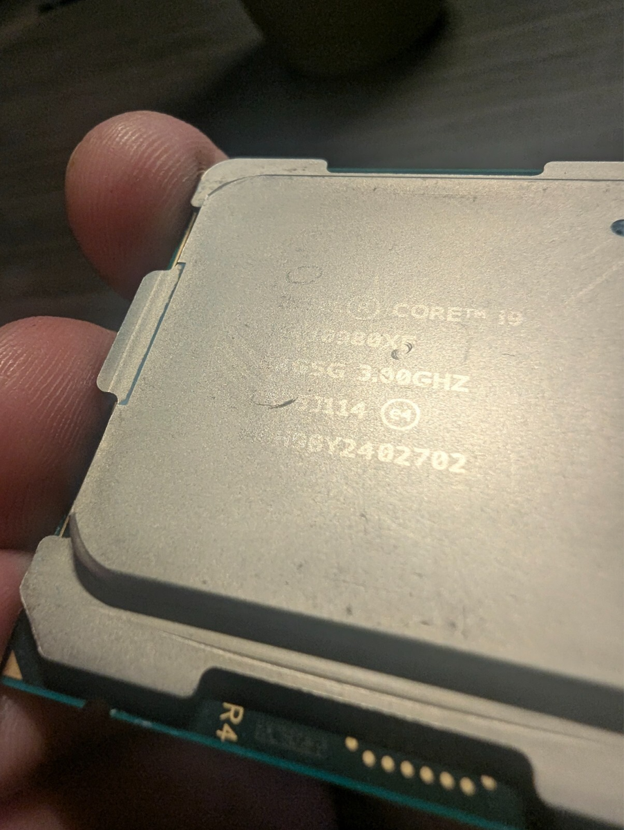 Intel Core i9-10980XE Extreme Edition Processor, 3 GHz, 18 Intel Core i9-10980XE Extreme Edition Processor, 3 GHz, 18
