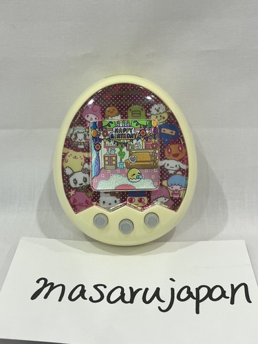Tamagotchi mix Sanrio Characters m!x ver. Yellow Bandai Hello Kitty Used W/BOX - Picture 3 of 9