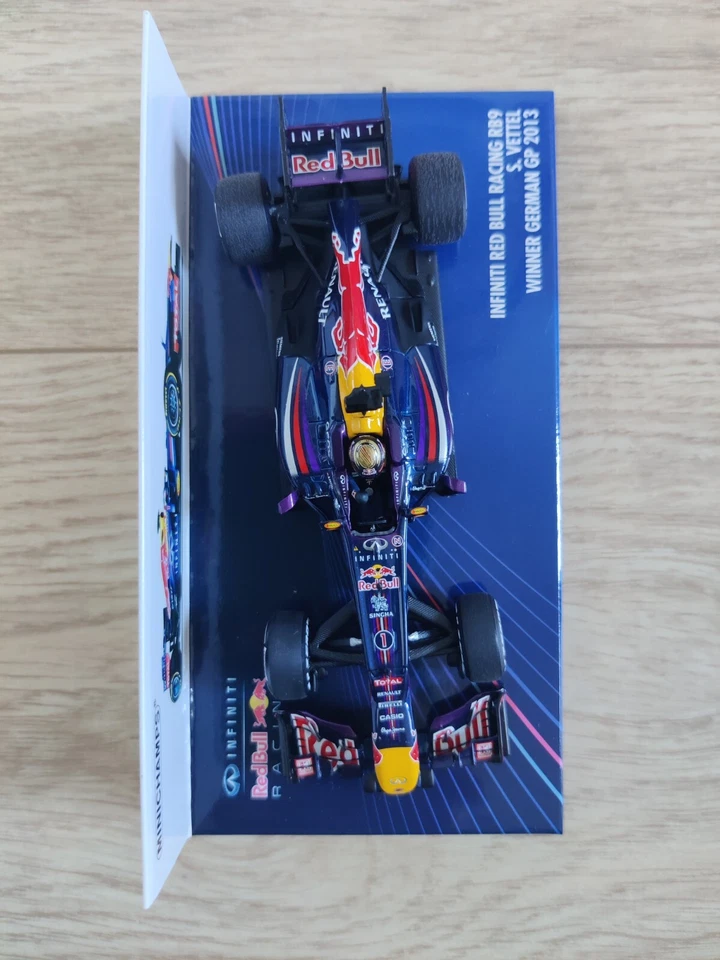 F1 Red Bull RB9, Феттель, победитель немецкого GP 2013, 1908 шт., Minichamps, 1:43 - Изображение 2 из 3