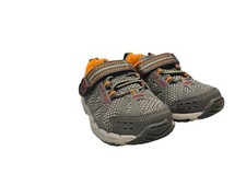 Stride Rite M2P Baby Ian Sneaker Taupe Toddler Shoe Size 4.5M BB54741