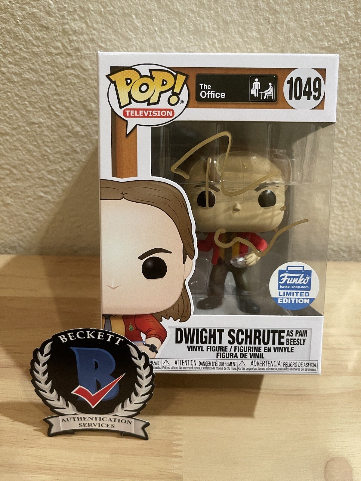 Rainn Wilson SIGNED Funko Shop POP! The Office Dwight Schrute #1049 BECKETT COA