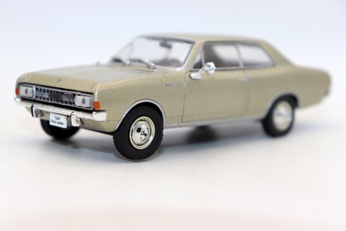 Matel 1/43 Scale Opel Fiera Sedan 1972 Diecast Alloy Toy Cars For Collection - Picture 4 of 20
