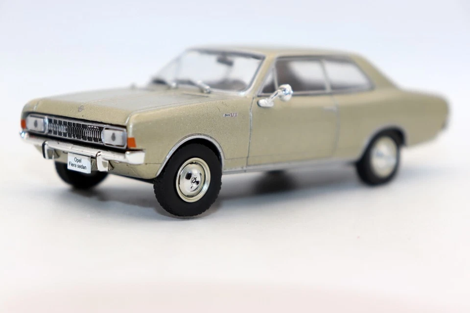 Matel 1/43 Scale Opel Fiera Sedan 1972 Diecast Alloy Toy Cars For Collection - Image 4 of 4
