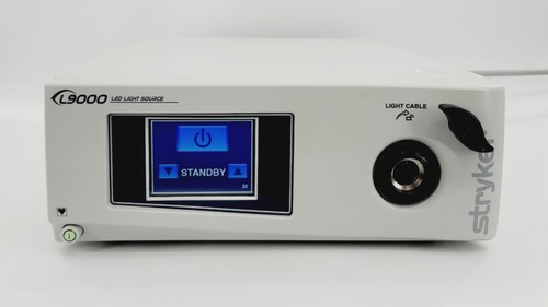 Fuente de luz LED endoscópica de precisión Stryker L9000 modelo 0220210000 - Imagen 5 de 5