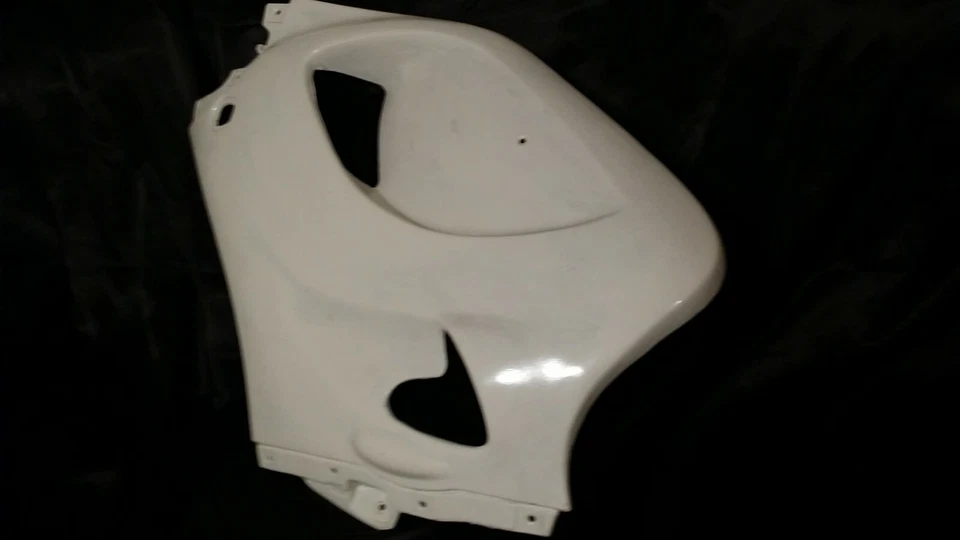 Panel de carenado LADO IZQUIERDO FIBRA DE VIDRIO INFERIOR Triumph Daytona 955i T595 Foto 3 de 4