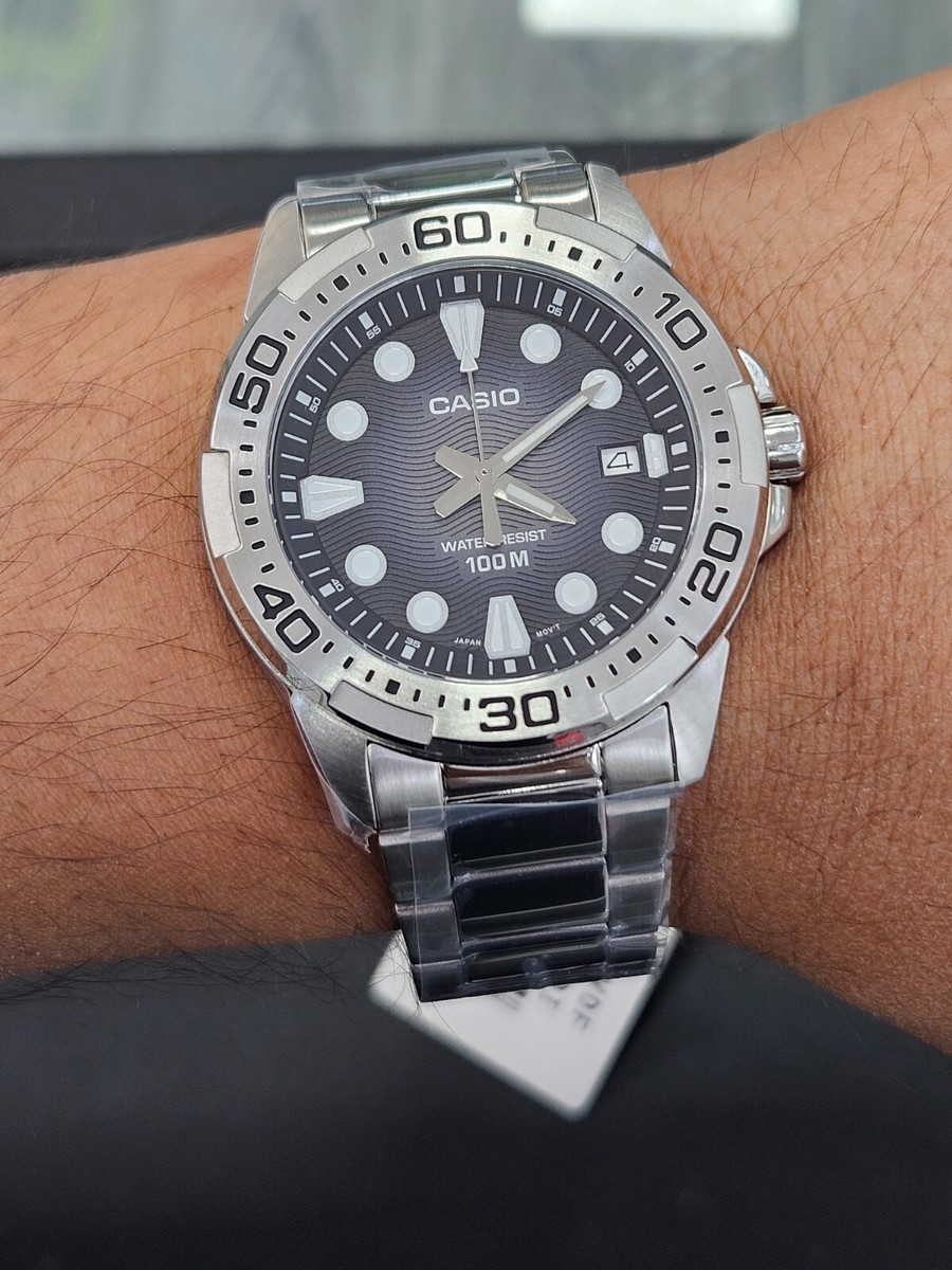 Casio MTD-140D-1AVDF Men's Stainless Steel Diver Style Watch