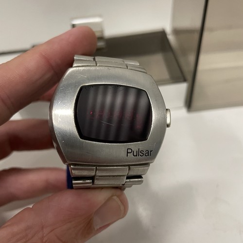 Reloj LED James Bond Vintage PULSAR Time Computer P2 Funciona con Estuche e Imán - Imagen 6 de 19