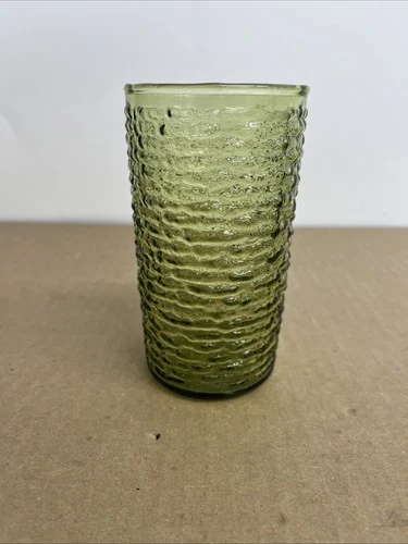 Anchor Hocking Soreno Avocado Green Textured Glass Highball 5” Tumbler Vintage