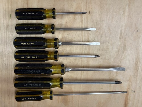 Vintage Stanley 7 Pc Set Of Screwdrivers. # 100 Plus. Made in the United States.