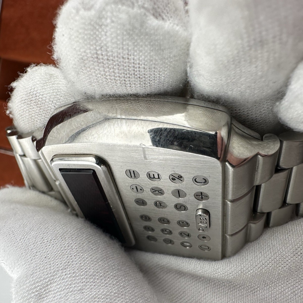 パルサー/Pulsar Time Computer Calculator Pulsar Calculator Watch | National Museum of American History