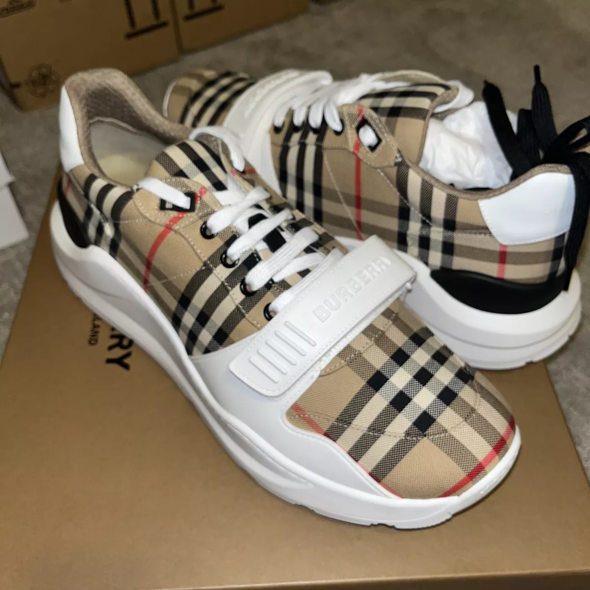Burberry hotsell sneakers dhgate