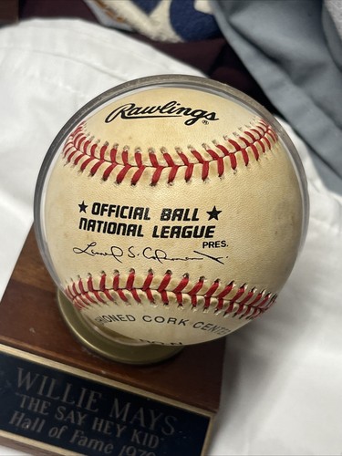 Willie Mays firmato Leonard Coleman con supporto in legno vintage e targa Hof 1979 - Foto 12 di 14
