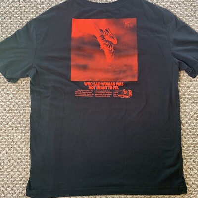 Nike Women's Air Force III (3) Shoe Black Medium Dry-Fit T-Shirt