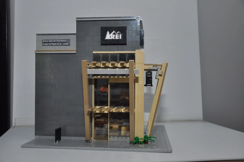 Custom Retail Camping Outdoor Store Modular City Custom Built Brick Model MOC - Image 2 of 4