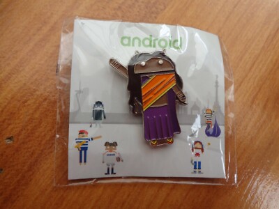 CLASSIC ANDROID MOBILE MWC 2017 LADY WEARING SAREE