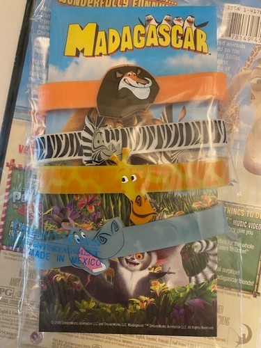 Dreamworks Madagascar DVD W/ BONUS set of 4 Exclusive Wristbands (NEW/SEALED) - Picture 3 of 6